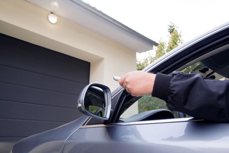 automatismes de portes de garage à BIZANOS